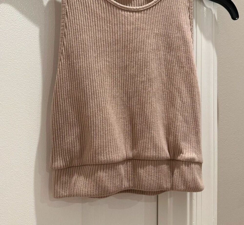 Zara Ribbed Tank Top - Picture 2 of 6